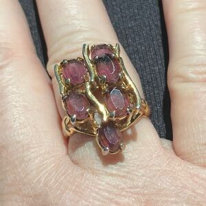 Vintage Gold and Plum Victorian-Inspired Ring 18 kt‎ plated